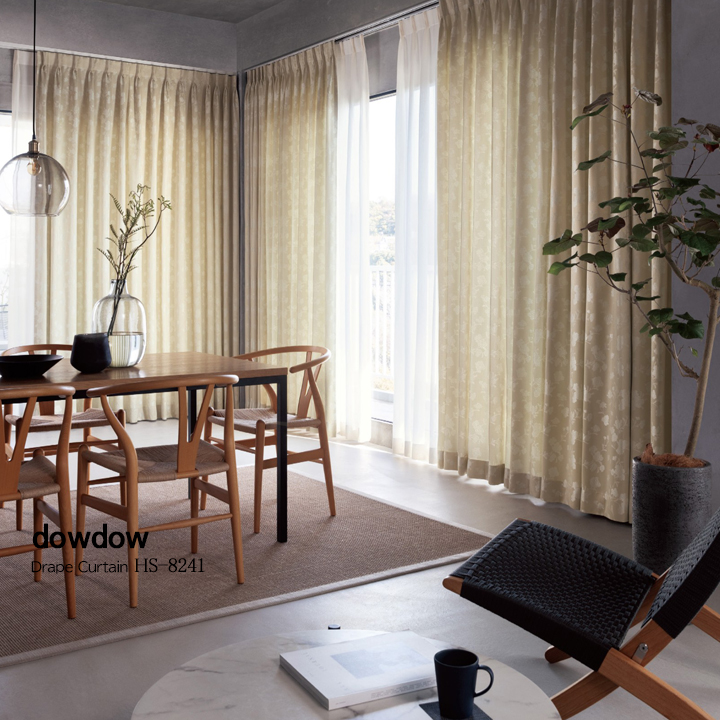 【ナチュラルモダン】ふっくらとした花のシルエット柄のドレープカーテン【HS-8241】カーキ