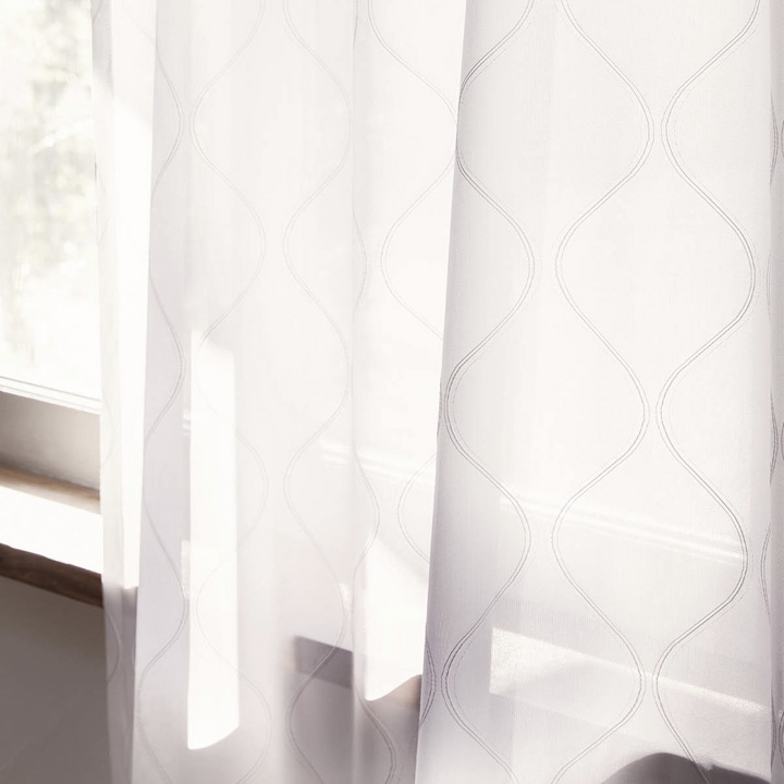 【イタリアンモダン】ウェーブラインの格子柄の遮熱レースカーテン【SC-1737】ホワイト