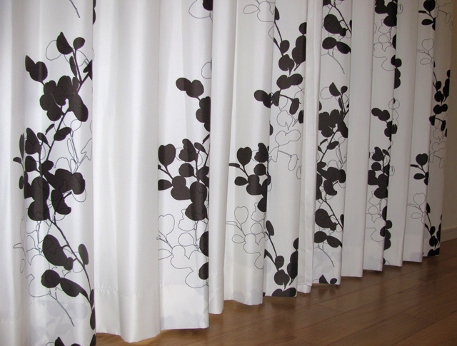 所沢市Y様邸のリビング【北欧モダン】のオーダーカーテンのコーディネート